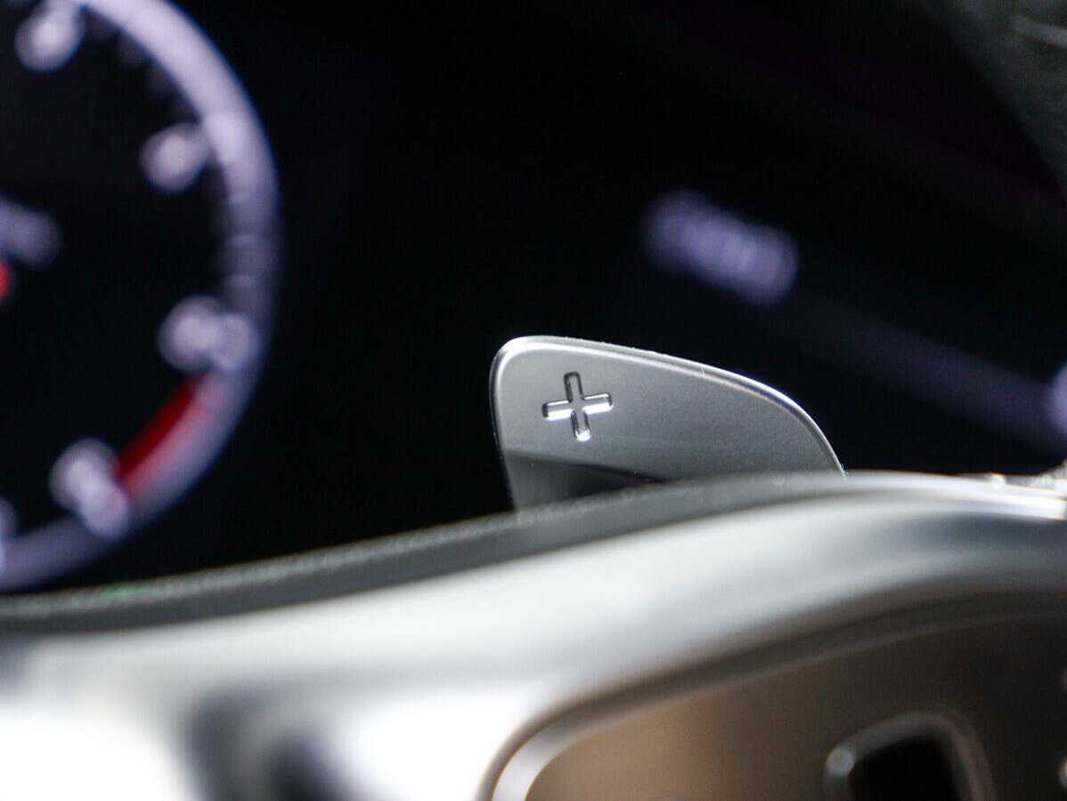 Б/У Мерседес-Бенц Е-Класс 2018 года. Фото: #22