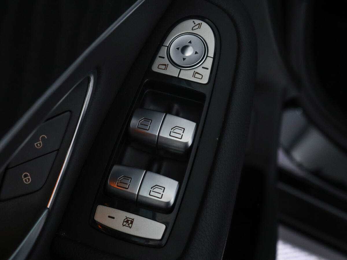 Б/У Мерседес-Бенц ГЛЦ 2021 года. Фото: #13