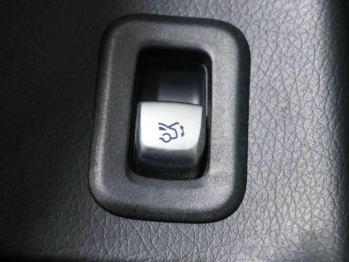 Б/У Мерседес-Бенц ГЛЦ 2021 года. Фото: #14