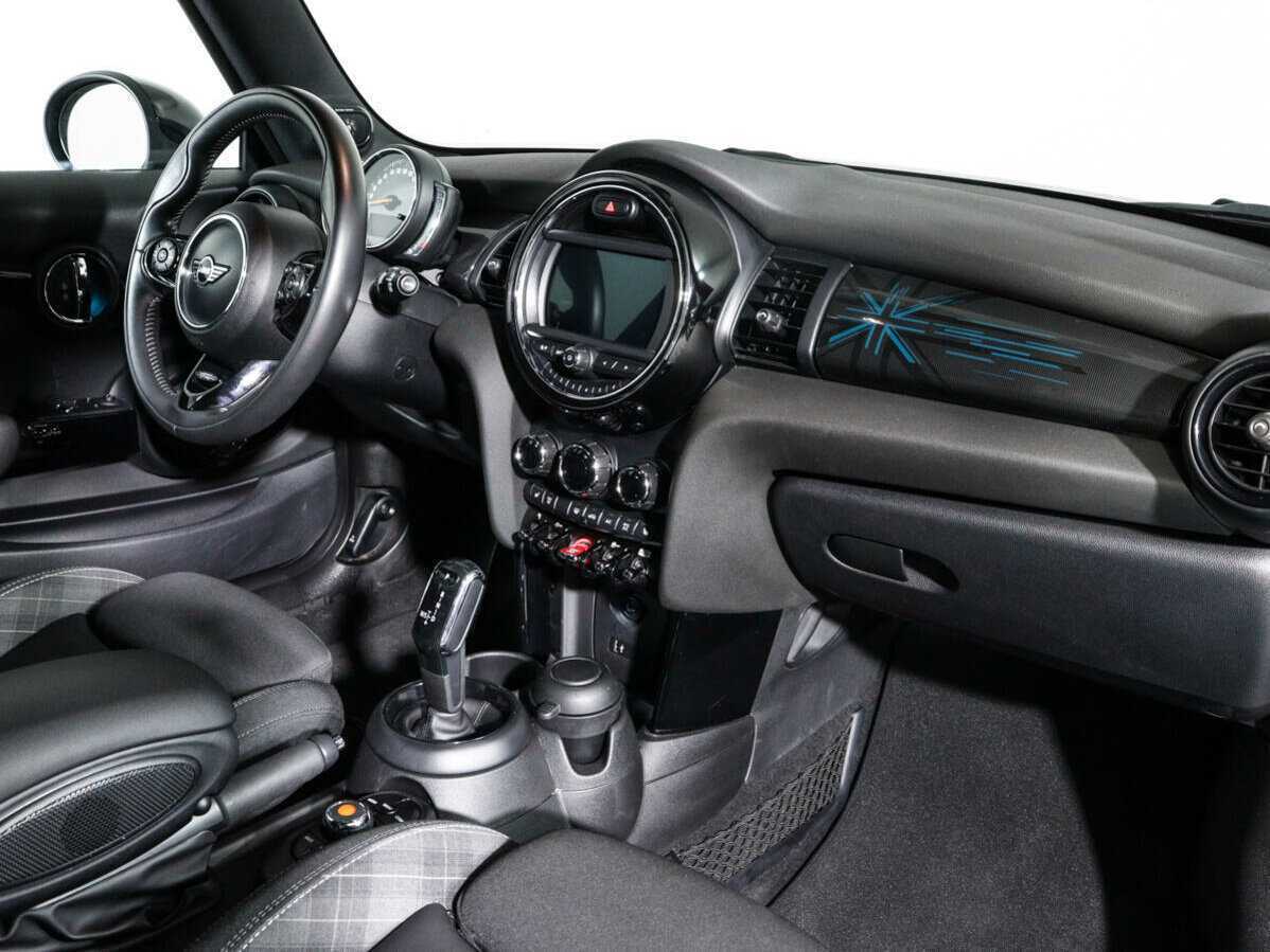 Б/У Мини Хэтч 2018 года. Фото: #8