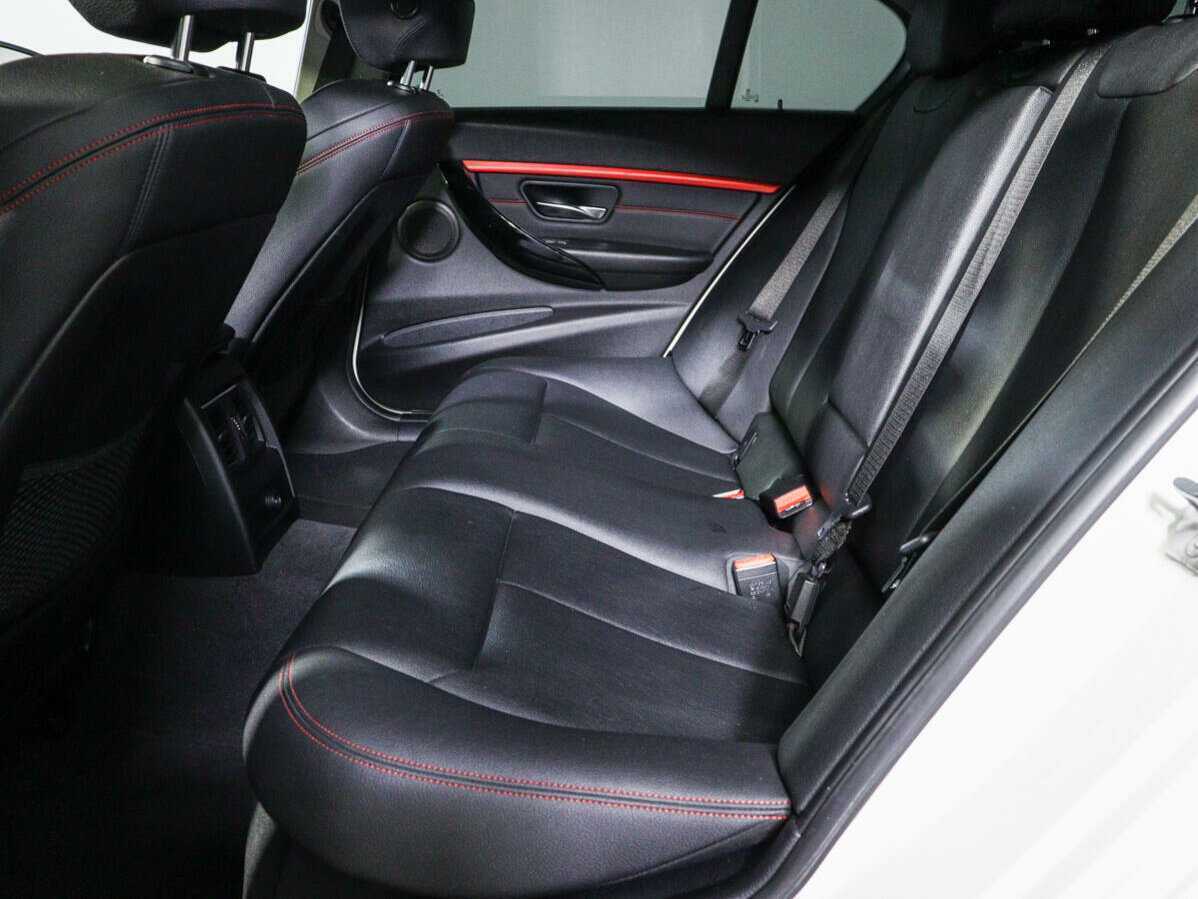 Б/У БМВ 3 серии 2016 года. Фото: #7