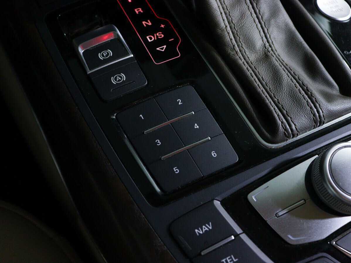 Б/У Ауди А6 2016 года. Фото: #17