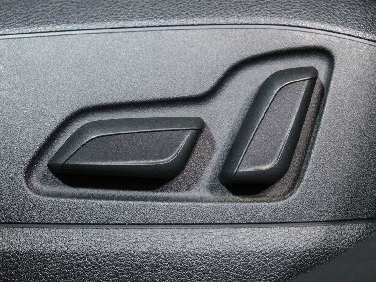 Б/У Ауди А4 2019 года. Фото: #12