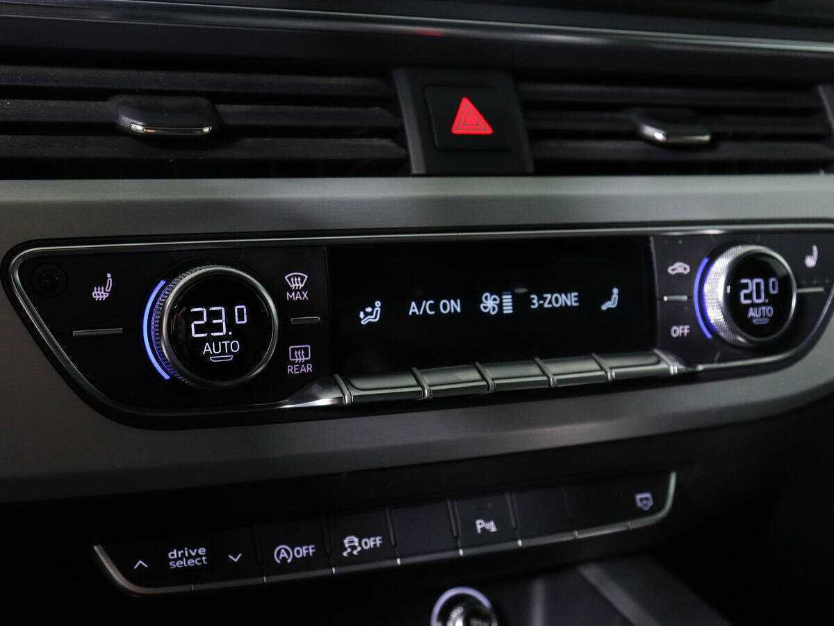 Б/У Ауди А4 2019 года. Фото: #14