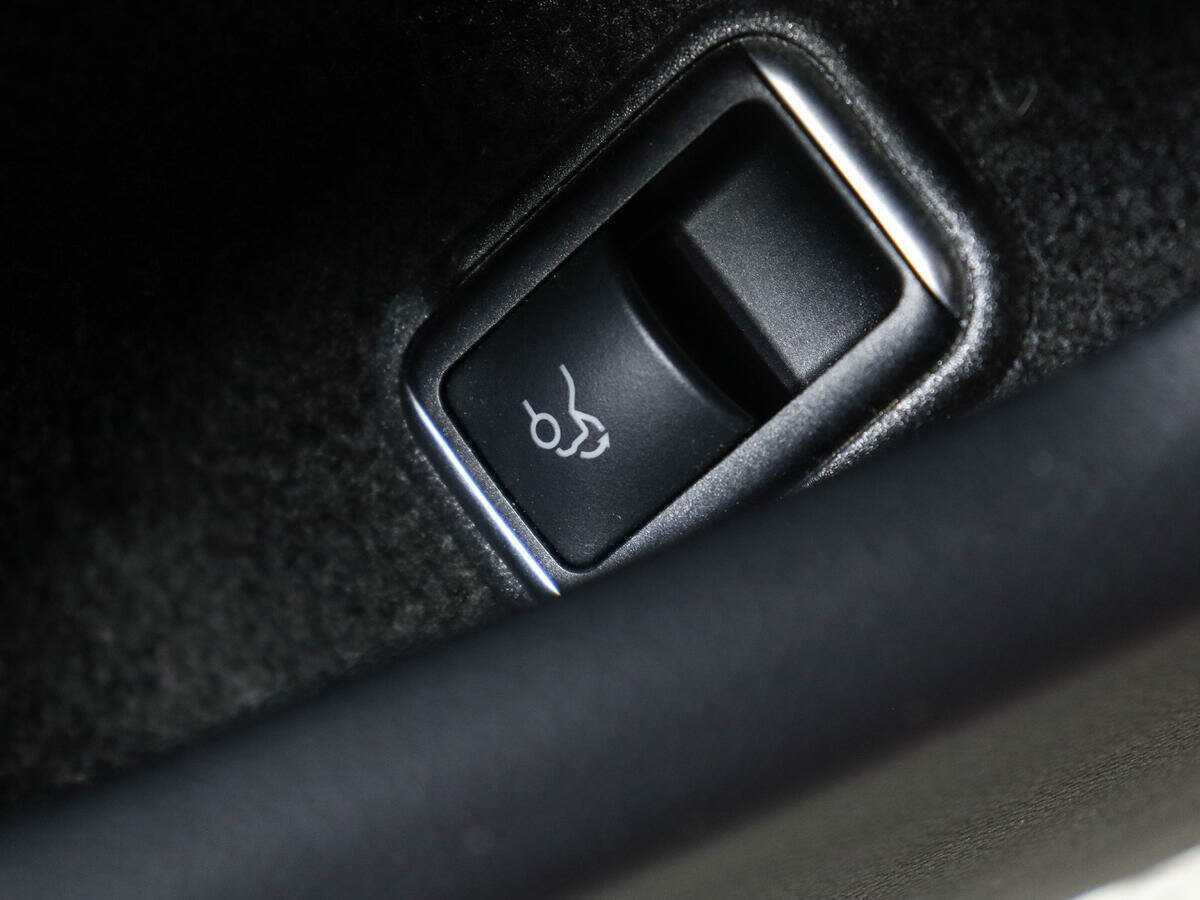 Б/У Мерседес-Бенц ЦЛС 2014 года. Фото: #15