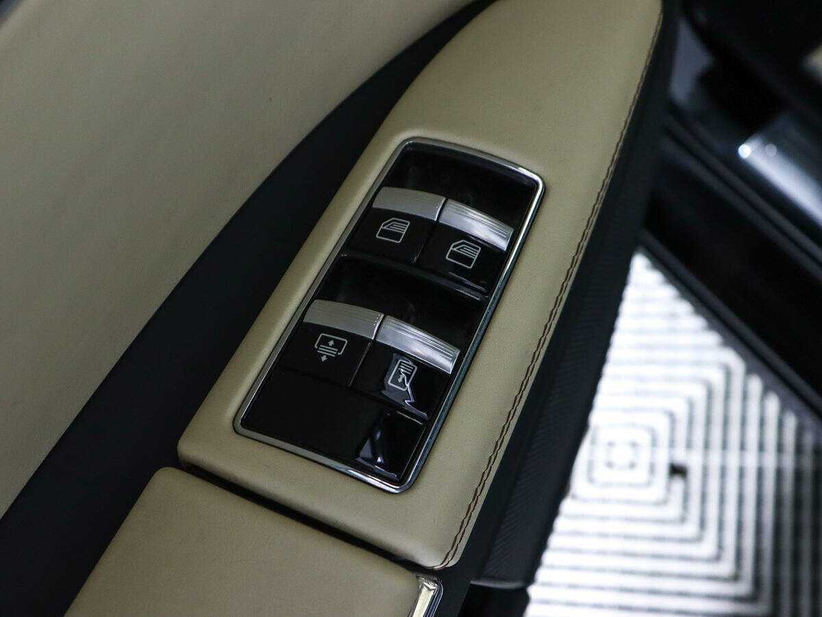 Б/У Мерседес-Бенц С-Класс 2011 года. Фото: #15