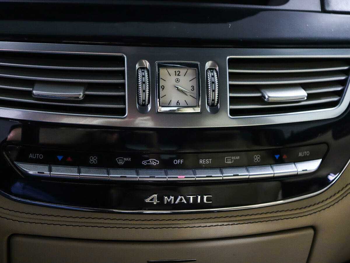 Б/У Мерседес-Бенц С-Класс 2011 года. Фото: #21