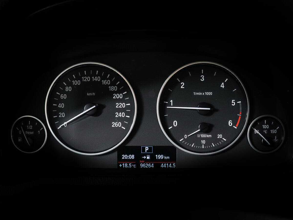 Б/У БМВ Икс4 2015 года. Фото: #10