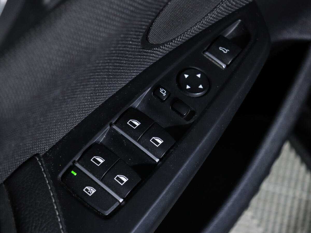 Б/У БМВ Икс4 2015 года. Фото: #14