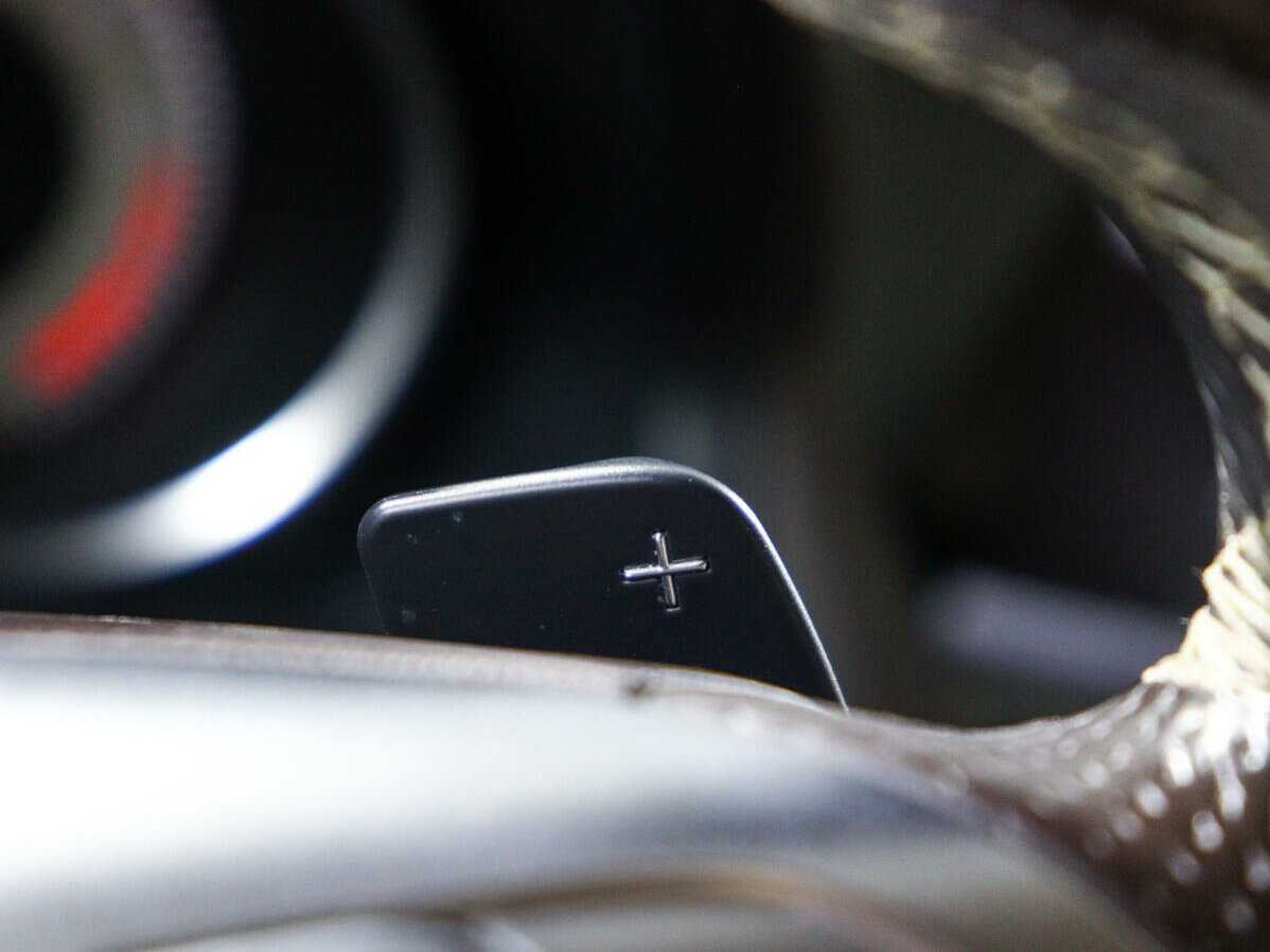 Б/У Мерседес-Бенц Е-Класс 2013 года. Фото: #16