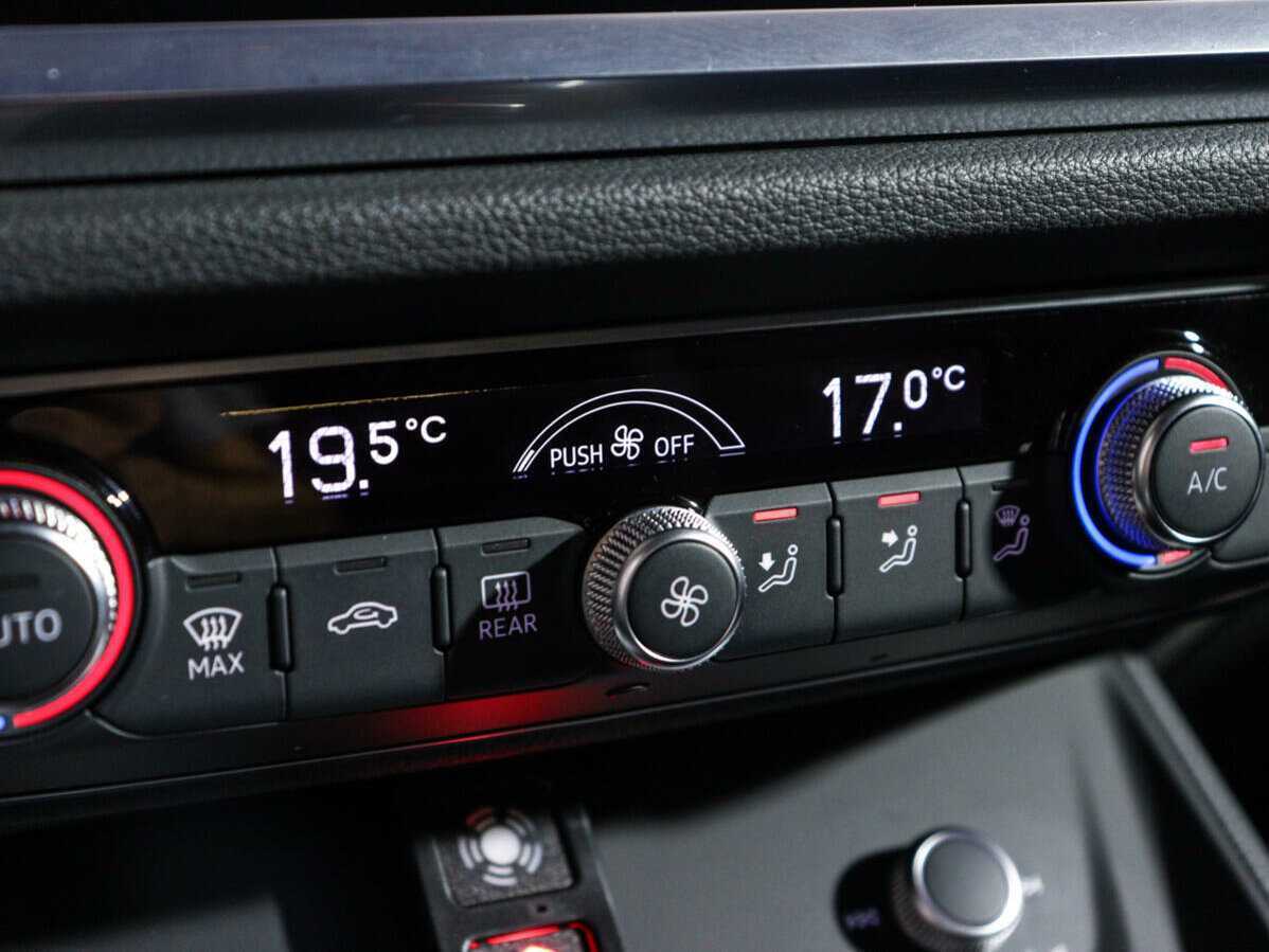 Б/У Ауди К3 Спортбэк 2022 года. Фото: #25