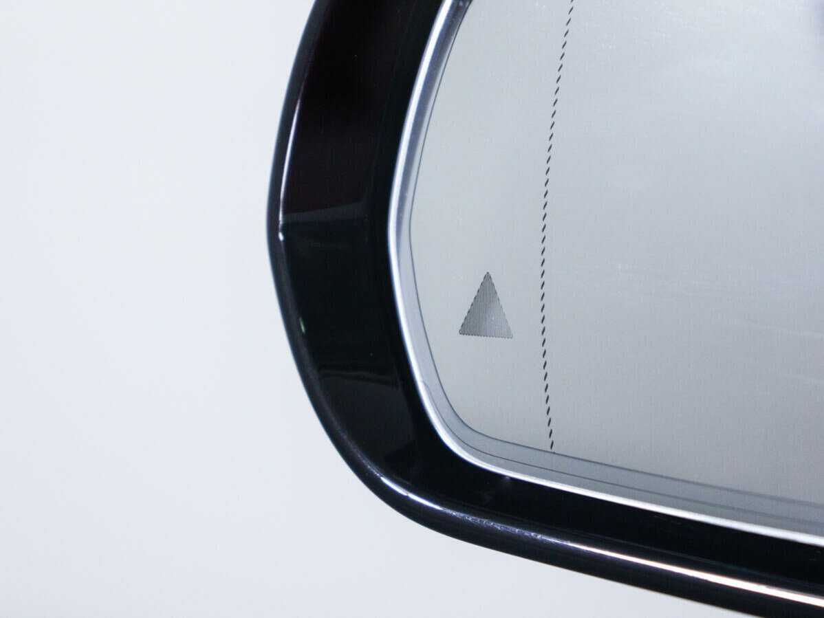 Б/У Мерседес-Бенц Е-Класс 2018 года. Фото: #27