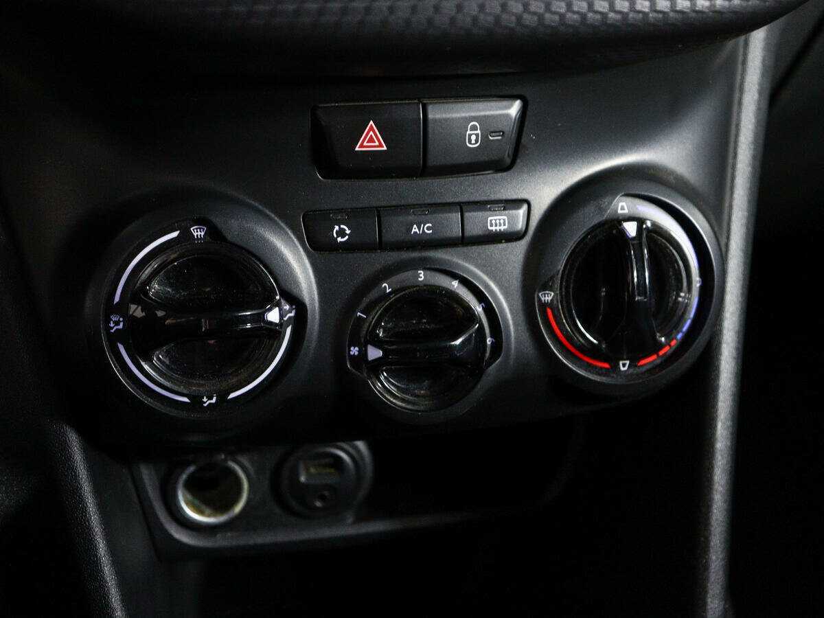 Б/У Пежо 2008 2014 года. Фото: #16