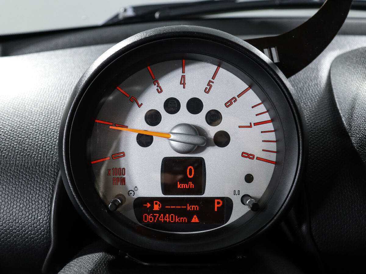 Б/У Мини Каунтримэн 2013 года. Фото: #10