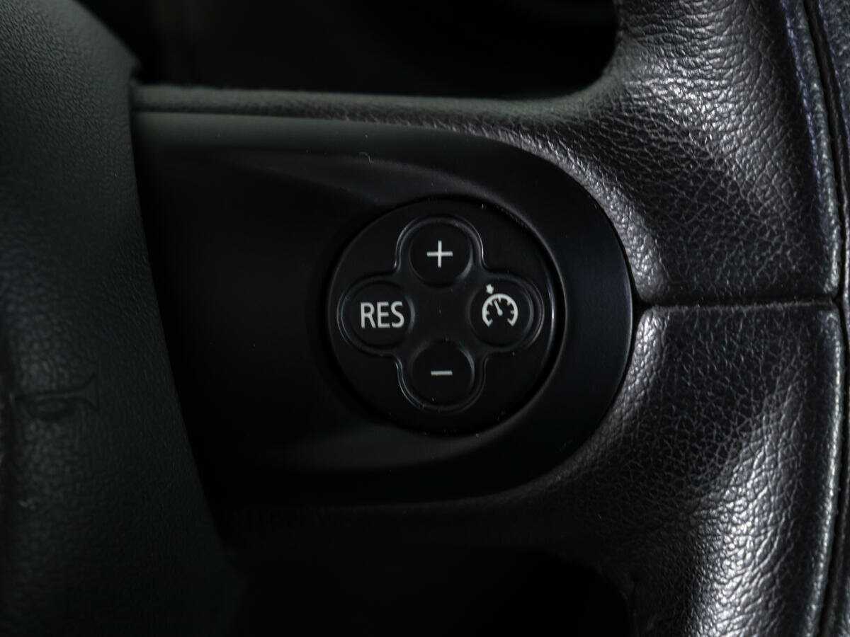 Б/У Мини Каунтримэн 2013 года. Фото: #17