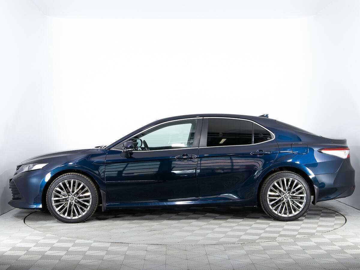 Б/У Тойота Камри 2018 года. Фото: #7