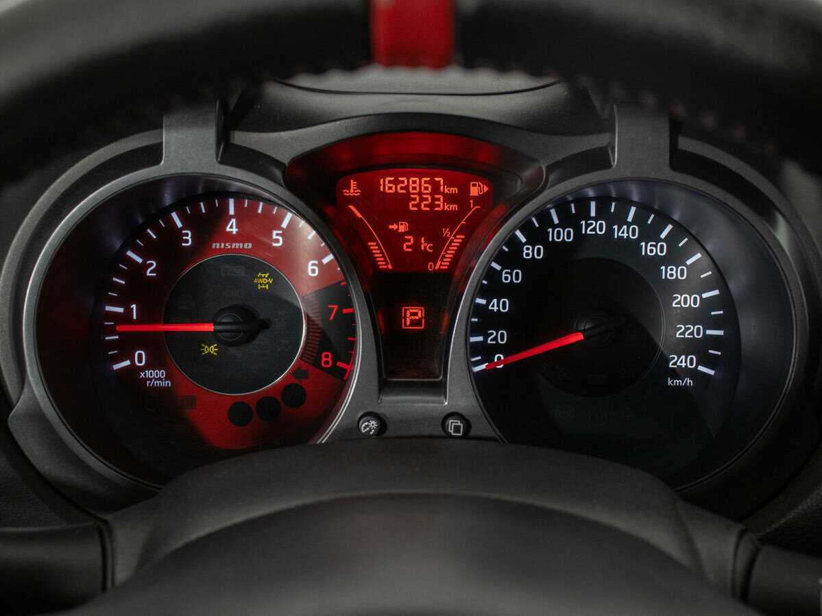 Б/У Ниссан Жук Нисмо 2013 года. Фото: #12