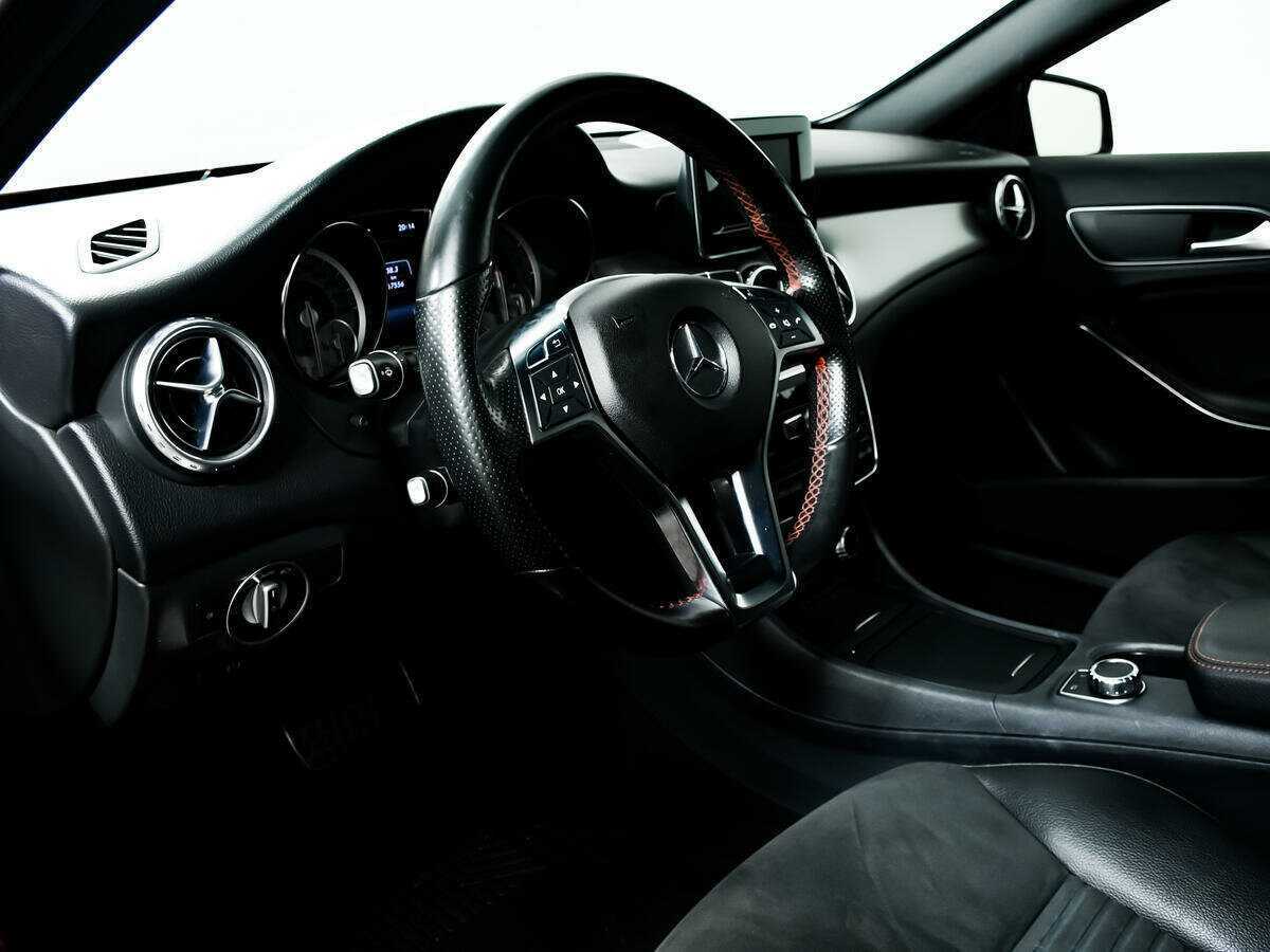 Б/У Мерседес-Бенц ГЛА 2014 года. Фото: #12