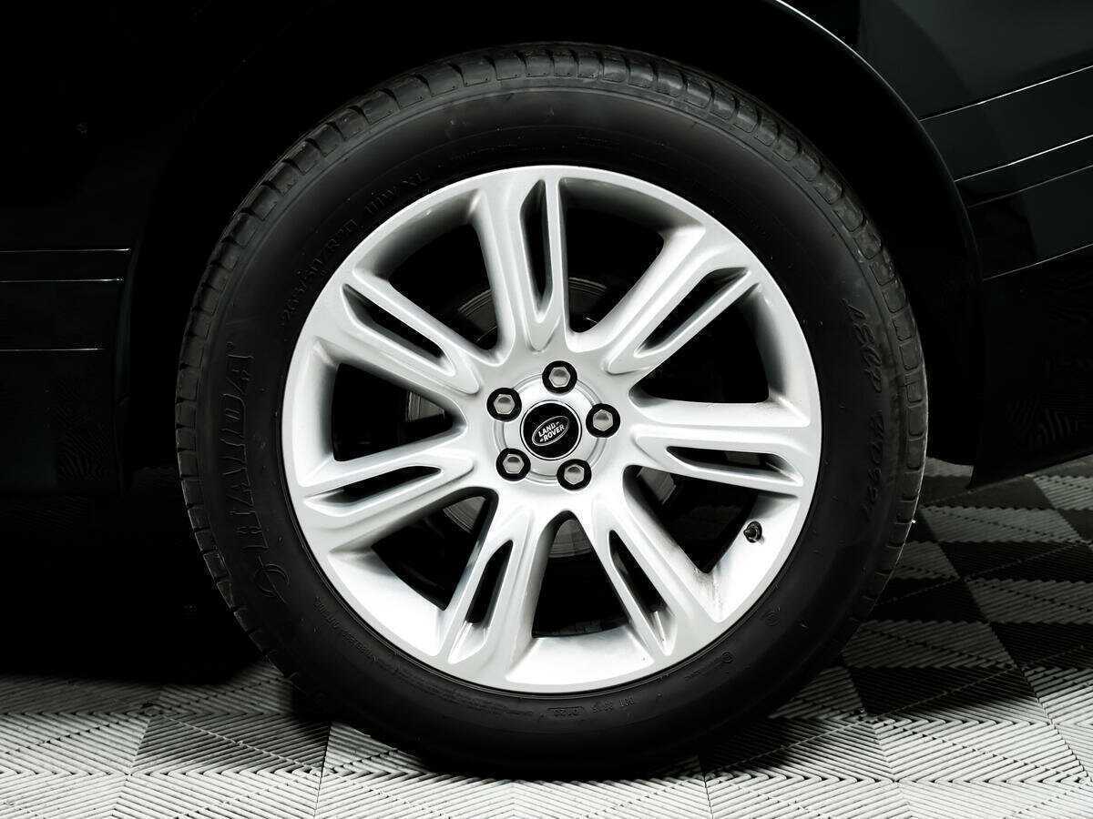 Б/У Лэнд Ровер Рэнж Ровер Велар 2019 года. Фото: #13