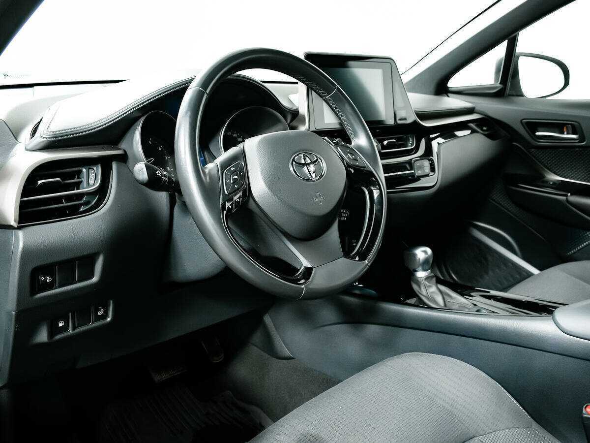 Б/У Тойота Ц-ШР 2018 года. Фото: #12