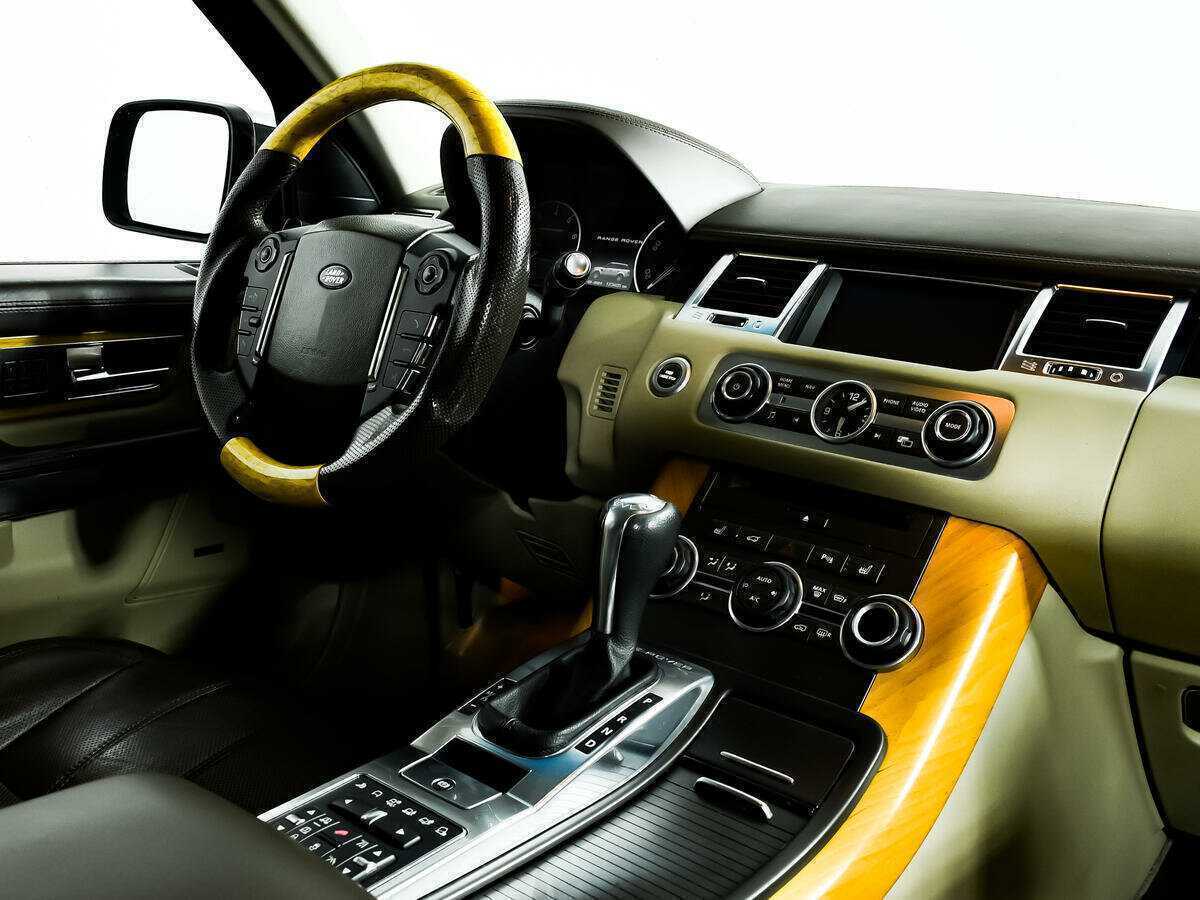 Б/У Лэнд Ровер Рэнж Ровер Спорт 2012 года. Фото: #8