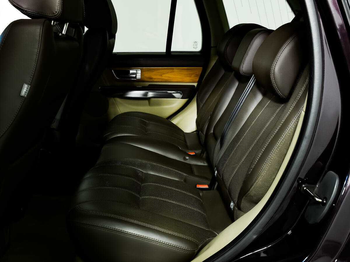 Б/У Лэнд Ровер Рэнж Ровер Спорт 2012 года. Фото: #11