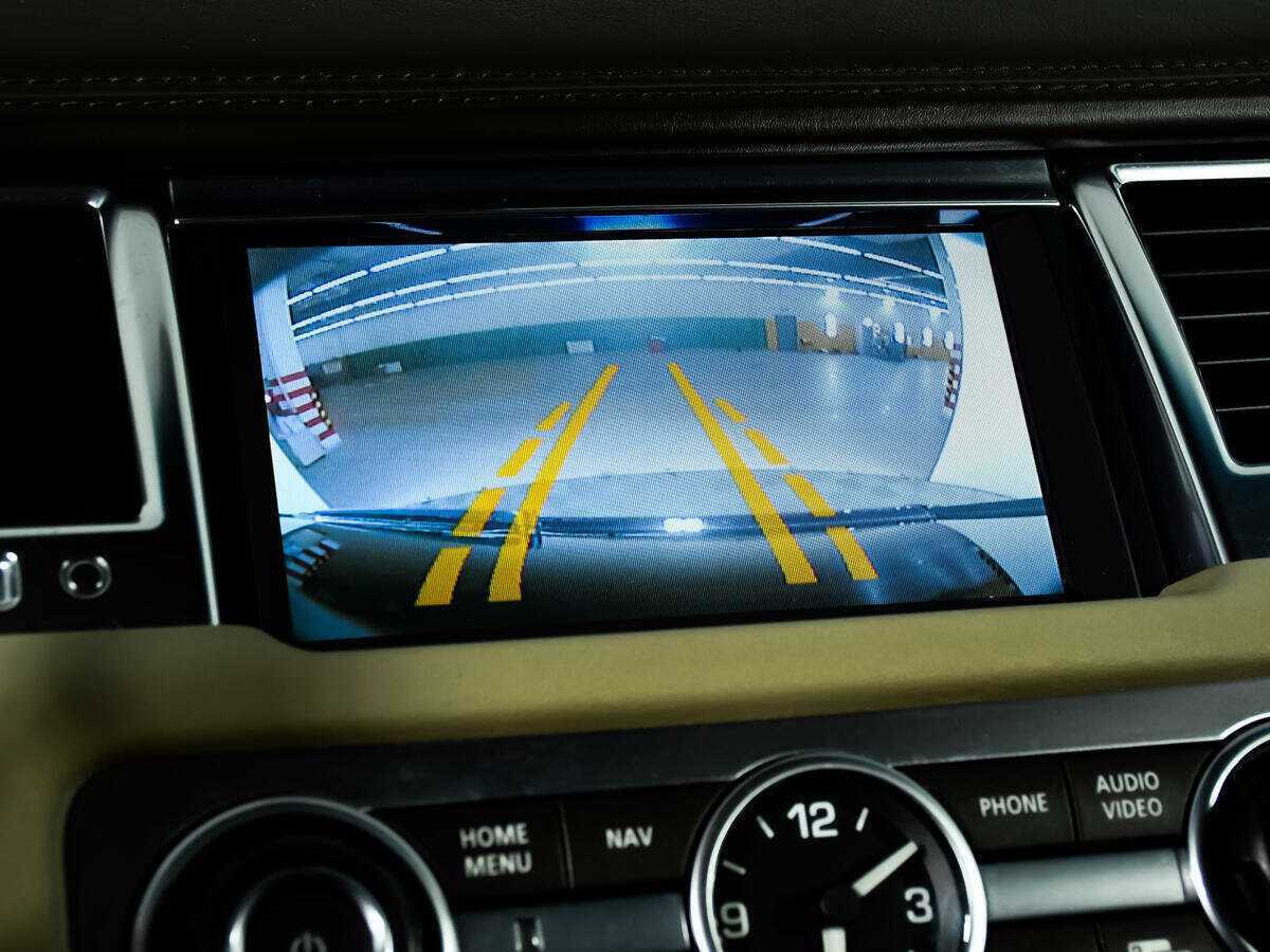 Б/У Лэнд Ровер Рэнж Ровер Спорт 2012 года. Фото: #14