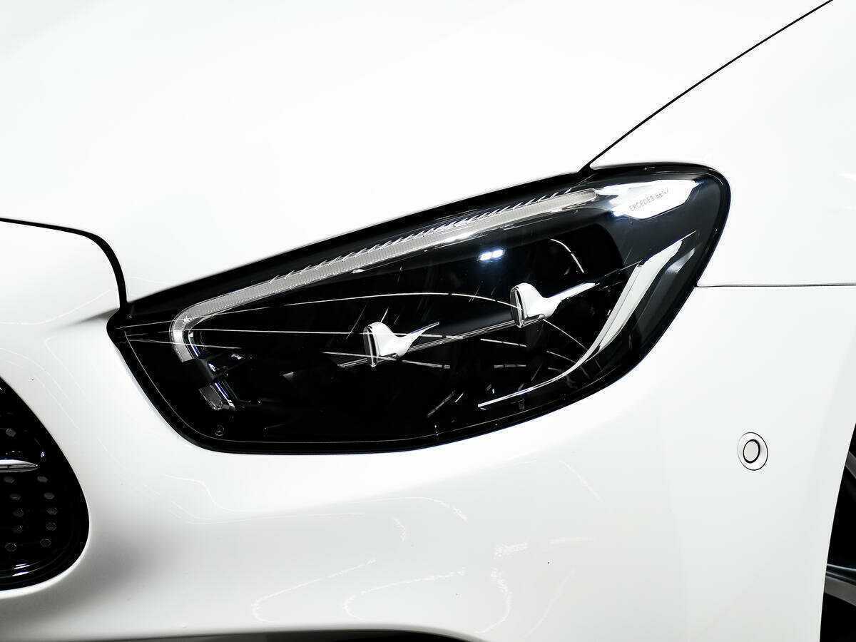 Б/У Мерседес-Бенц Е-Класс 2022 года. Фото: #14