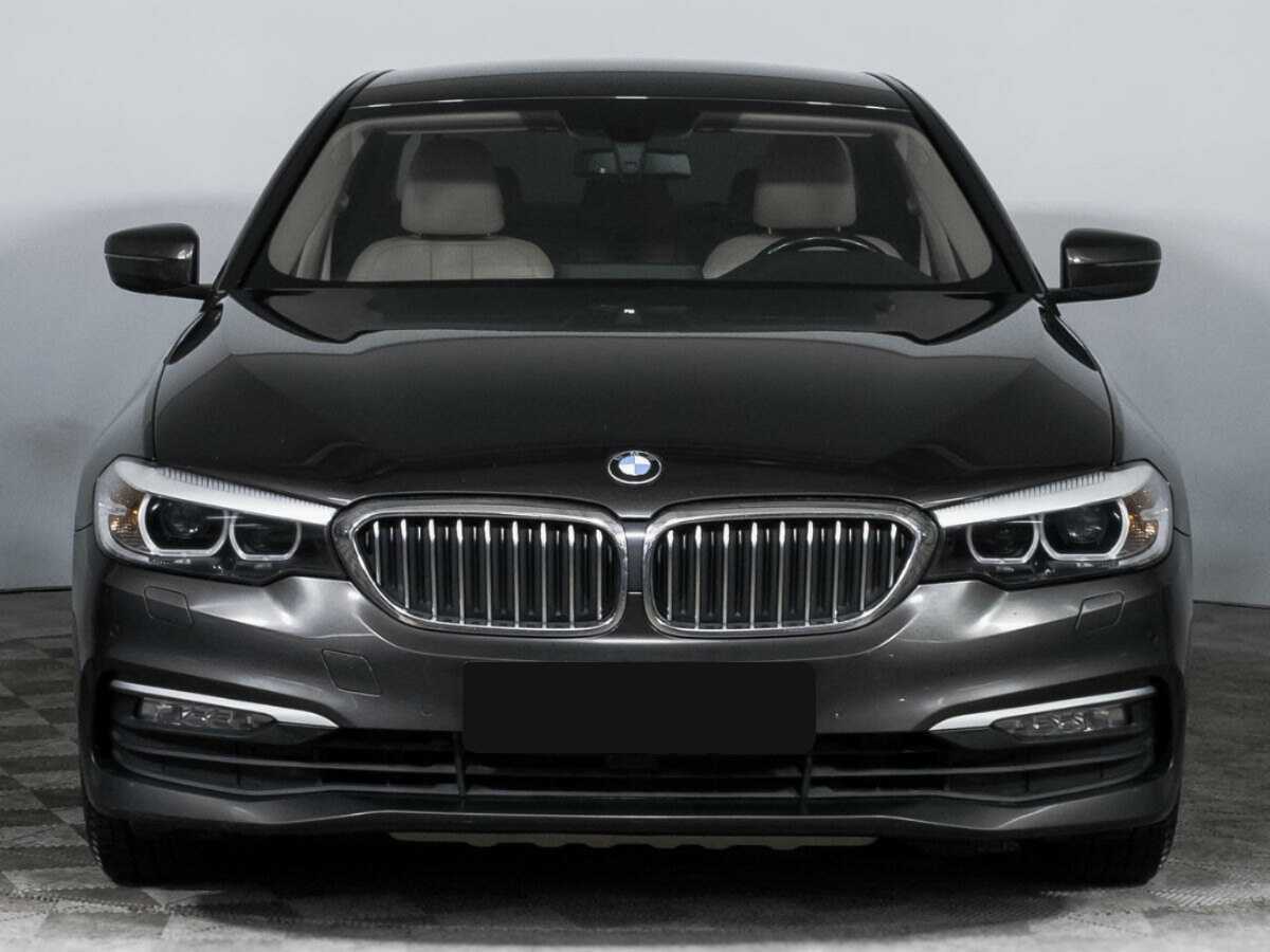 Б/У БМВ 5 серии 2017 года. Фото: #1