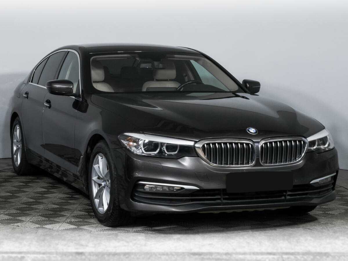 Б/У БМВ 5 серии 2017 года. Фото: #2