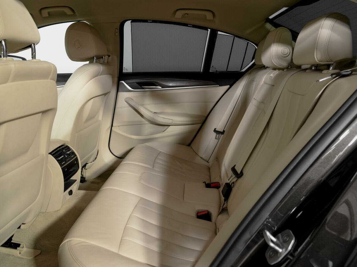 Б/У БМВ 5 серии 2017 года. Фото: #8