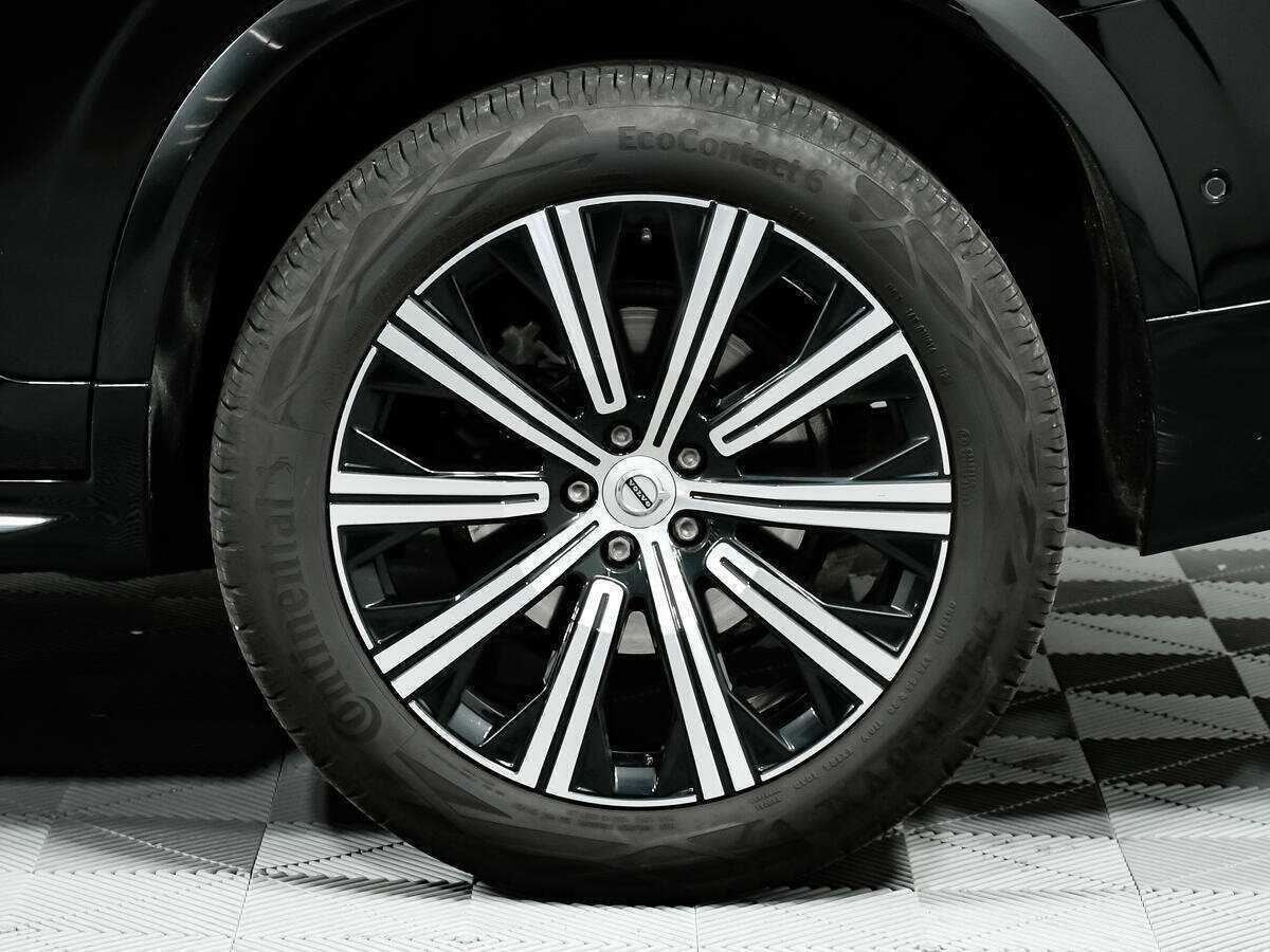 Б/У Вольво ИксЦ90 2019 года. Фото: #13