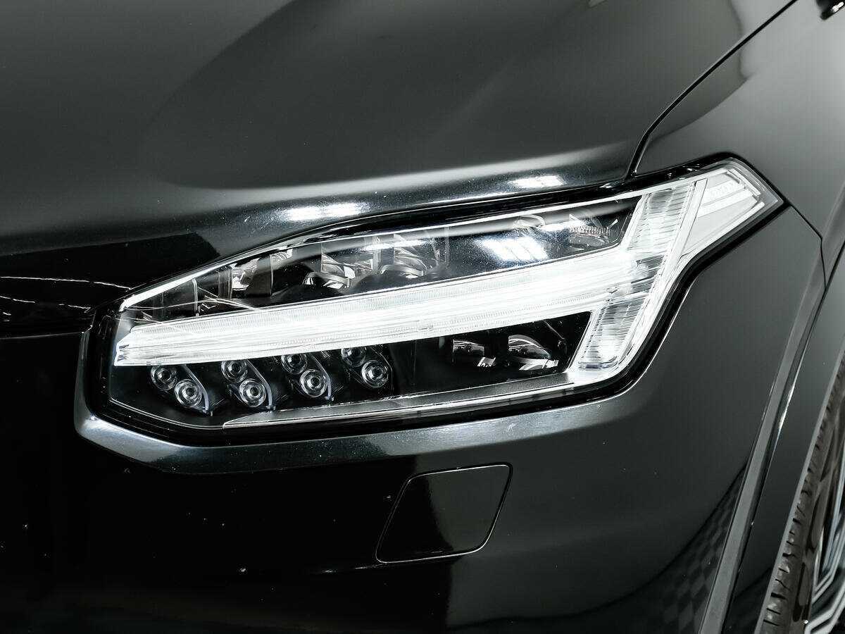 Б/У Вольво ИксЦ90 2019 года. Фото: #14