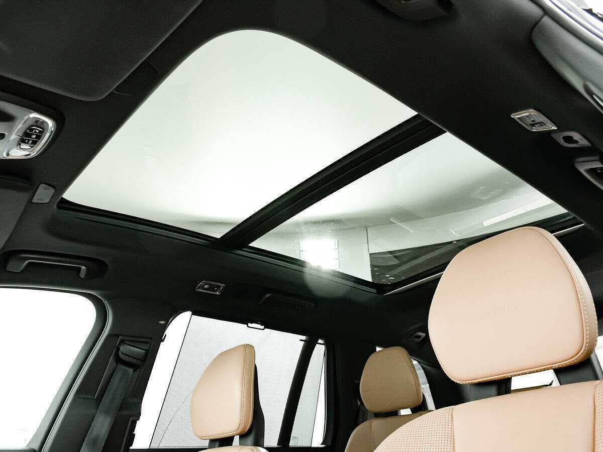 Б/У Вольво ИксЦ90 2019 года. Фото: #16