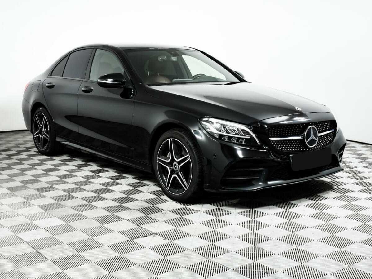 Б/У Мерседес-Бенц Ц-Класс 2019 года. Фото: #2
