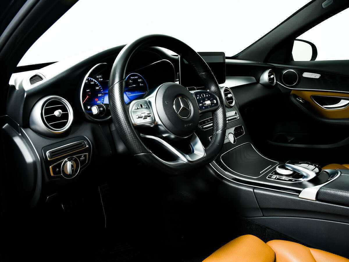 Б/У Мерседес-Бенц Ц-Класс 2019 года. Фото: #12