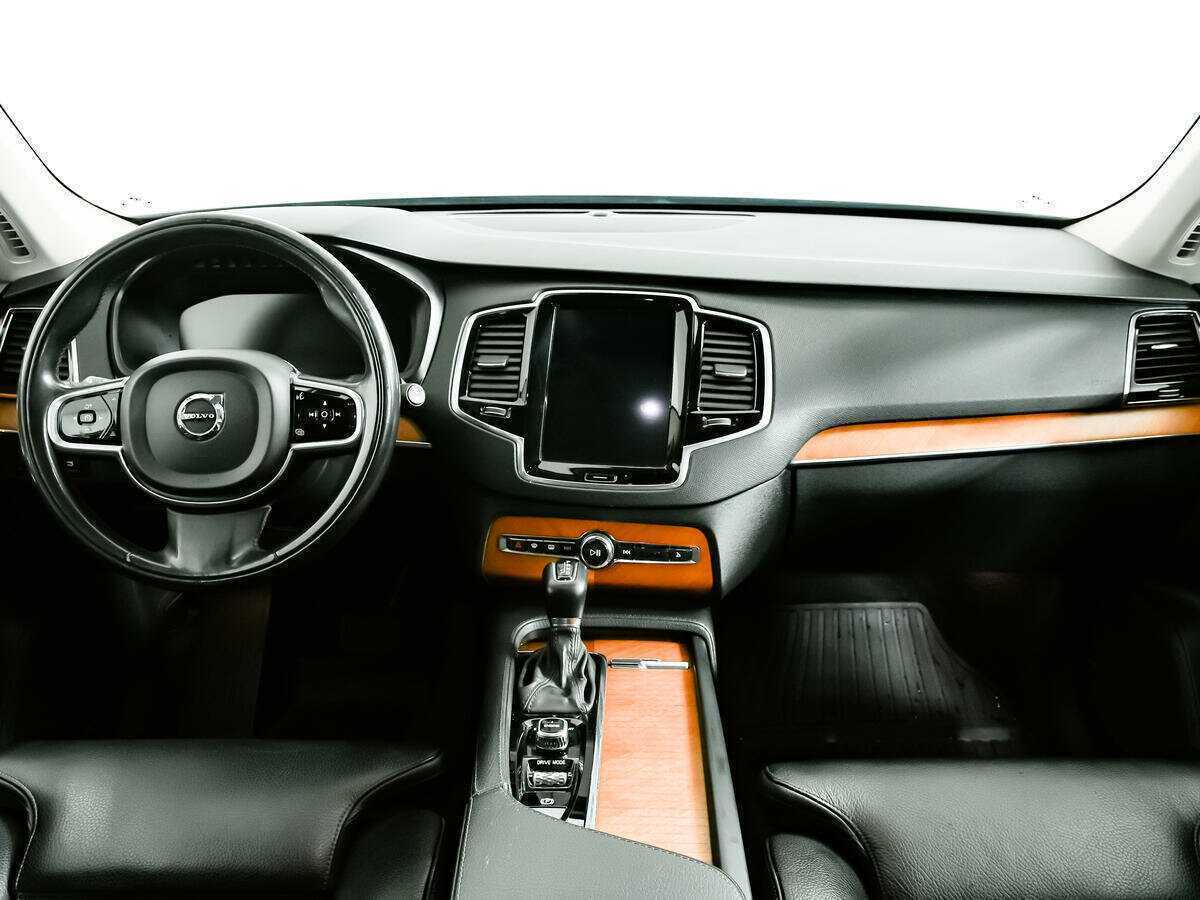 Б/У Вольво ИксЦ90 2016 года. Фото: #8