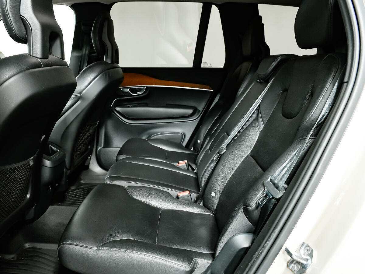 Б/У Вольво ИксЦ90 2016 года. Фото: #9