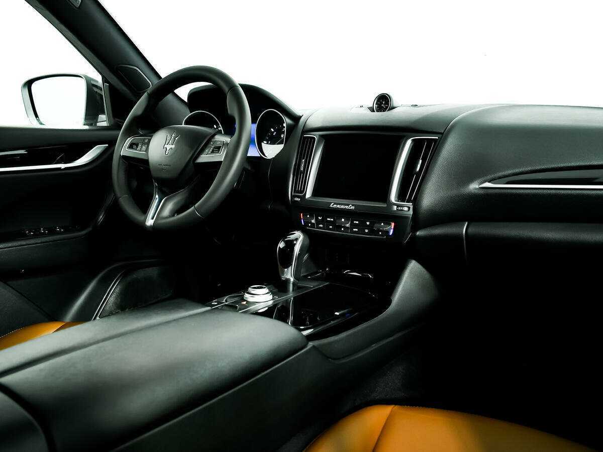 Б/У Мазератти Леванте 2018 года. Фото: #6