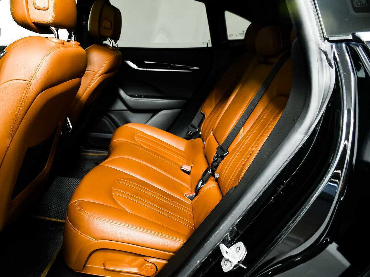 Б/У Мазератти Леванте 2018 года. Фото: #9