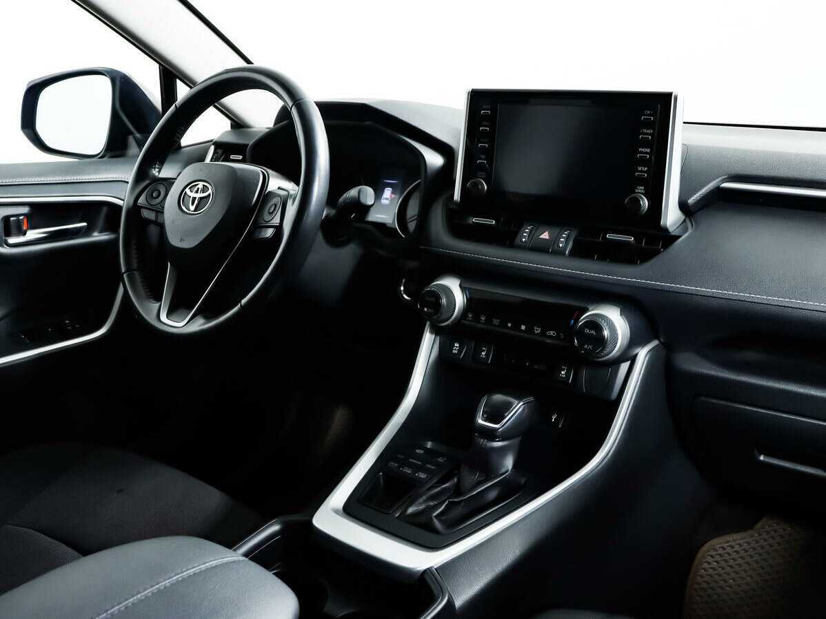 Б/У Тойота Рав4 2020 года. Фото: #8