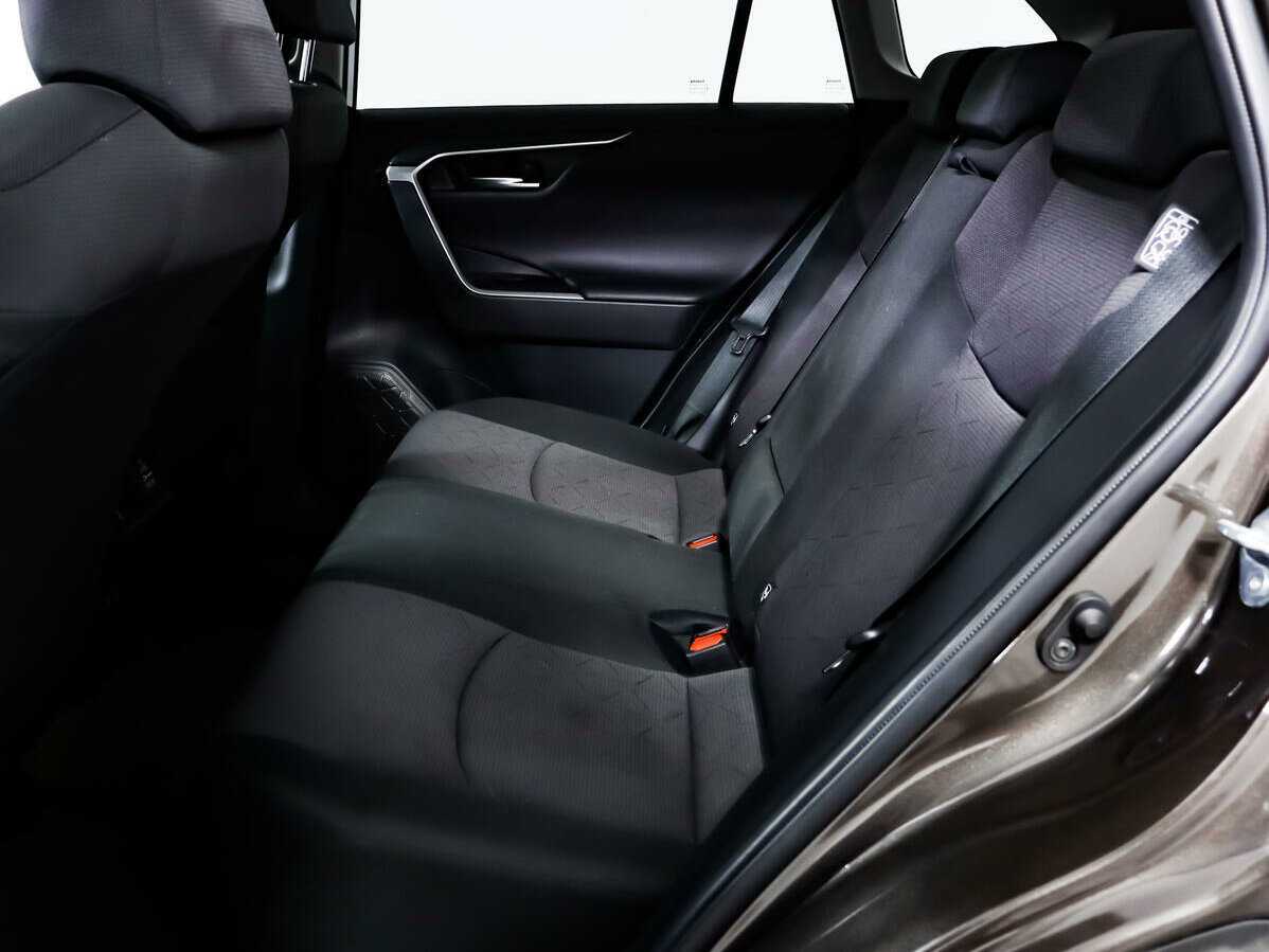 Б/У Тойота Рав4 2020 года. Фото: #11