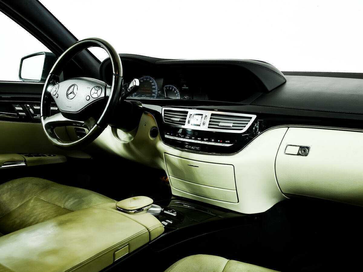 Б/У Мерседес-Бенц С-Класс 2010 года. Фото: #6