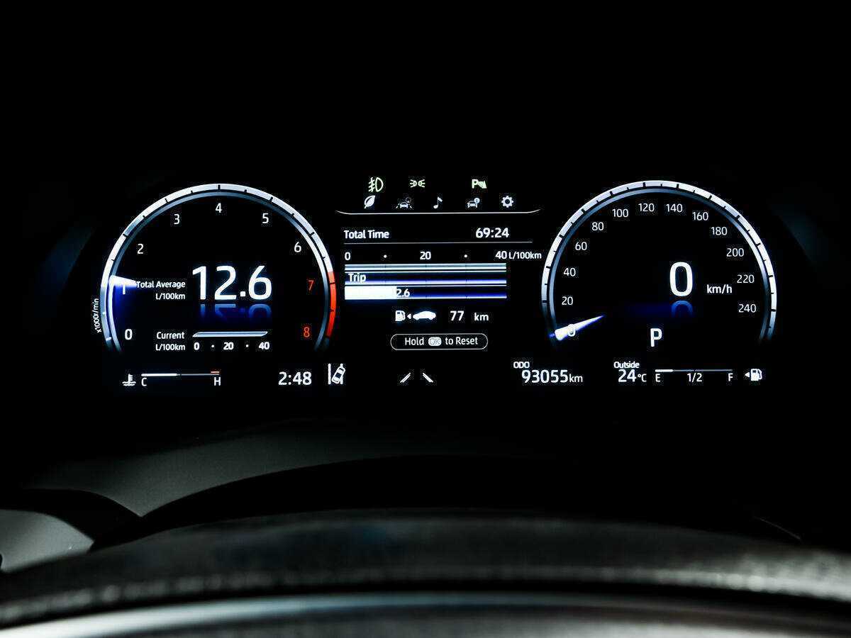 Б/У Тойота Камри 2022 года. Фото: #9