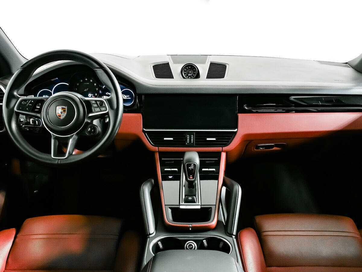 Б/У Порш Кайен 2019 года. Фото: #10