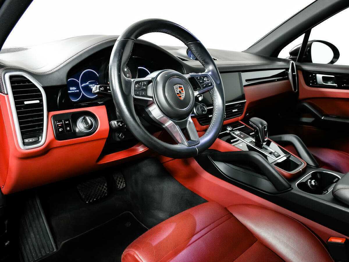 Б/У Порш Кайен 2019 года. Фото: #12