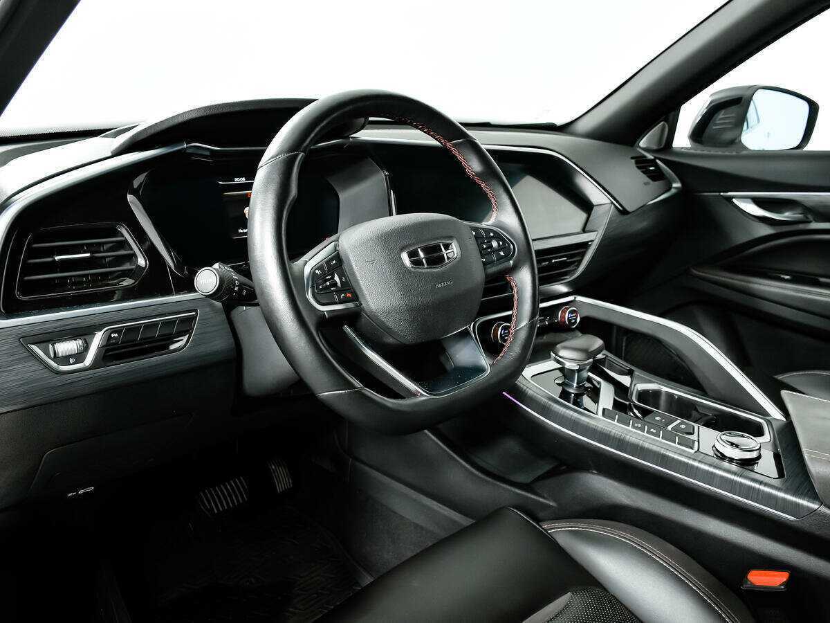 Б/У Джили Тугелла 2022 года. Фото: #12