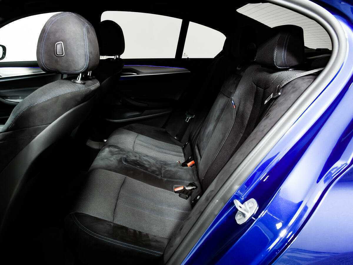 Б/У БМВ 5 серии 2021 года. Фото: #11