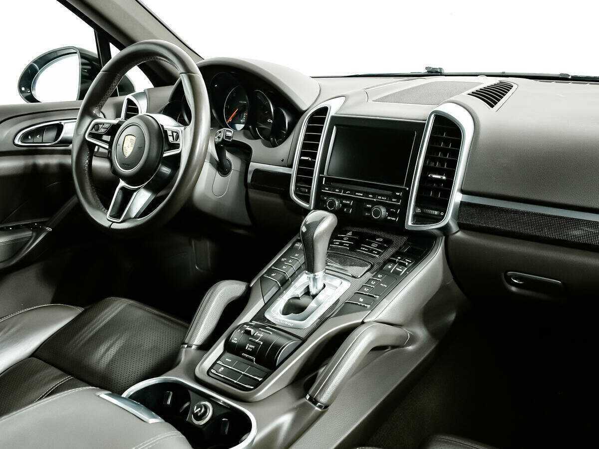 Б/У Порш Кайен 2015 года. Фото: #6