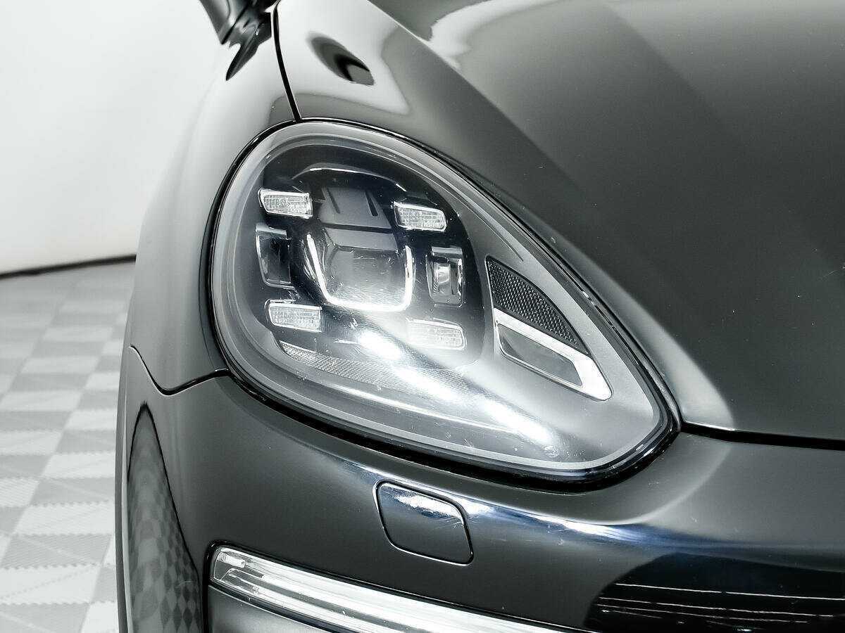 Б/У Порш Кайен 2015 года. Фото: #12